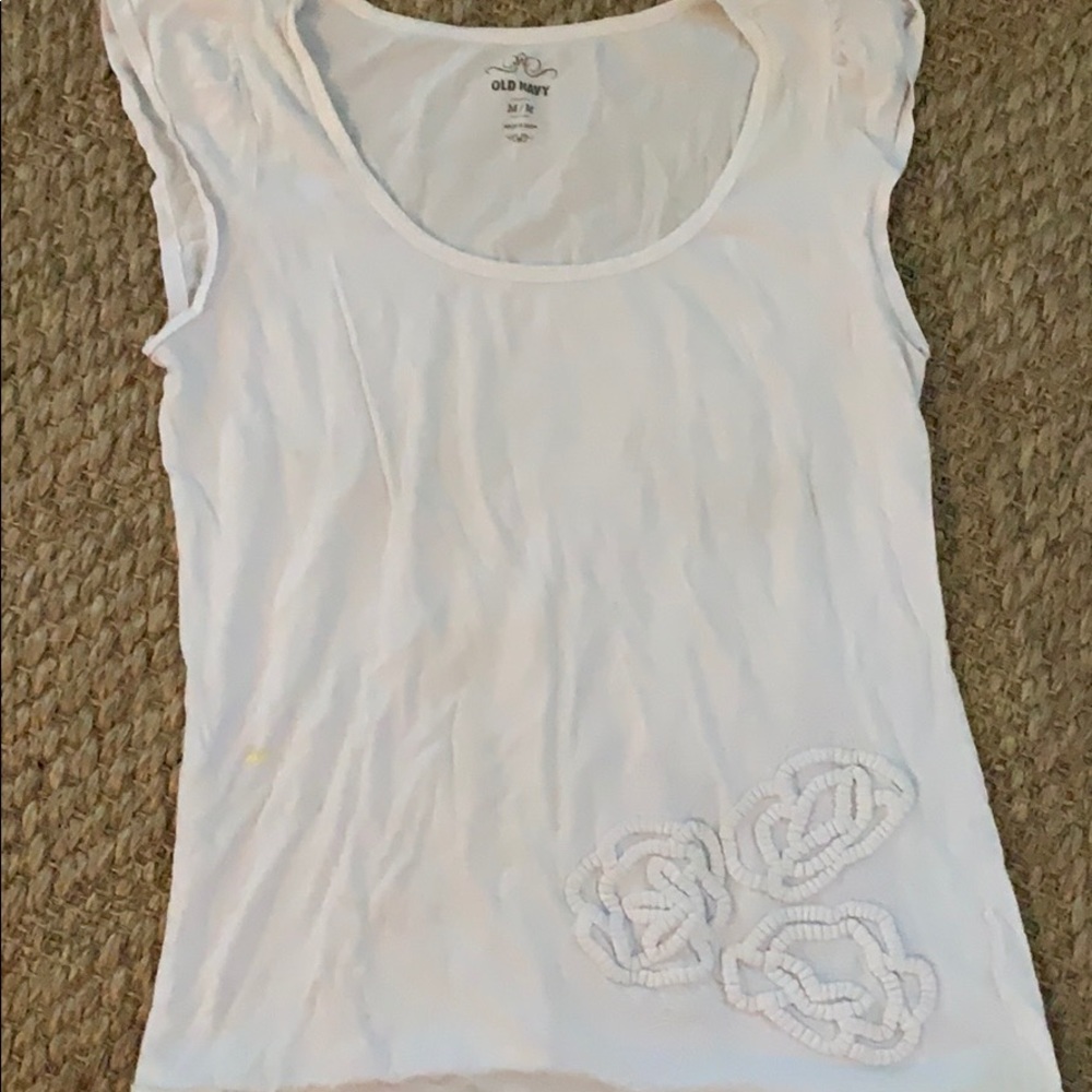 White floral tee